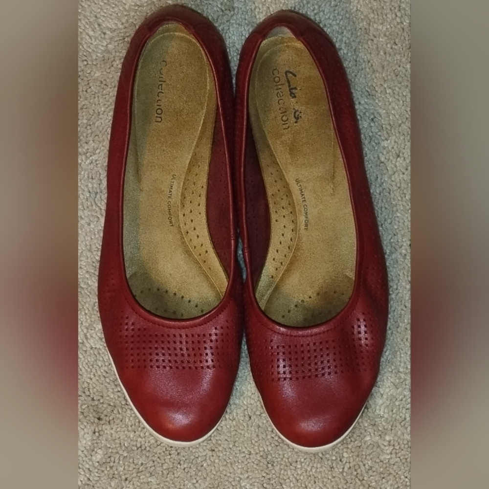 Clarks Jenette Red Leather Ballet Flats 11M. Used in Good Condition
